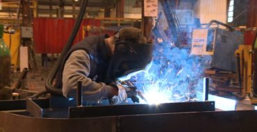 Fabrication d'une table élevatrice de quai - poste mécano-soudé